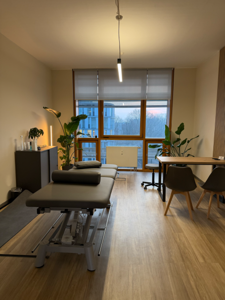 Behandlungsraum für Physiotherapie in der Praxis PXA